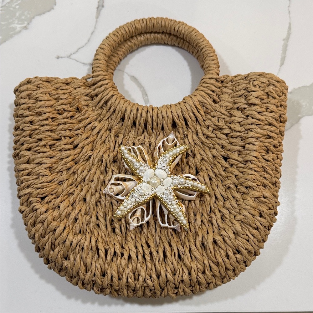 Woven Straw Starfish Accent Tote Bag - Natural